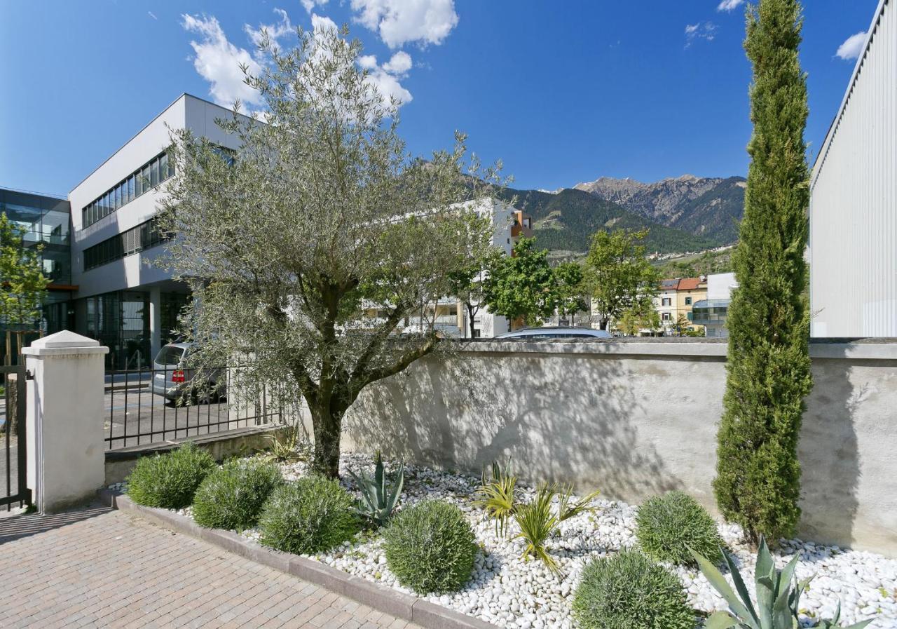 Garni Villa Tyrol - Adults Only Мерано Екстериор снимка