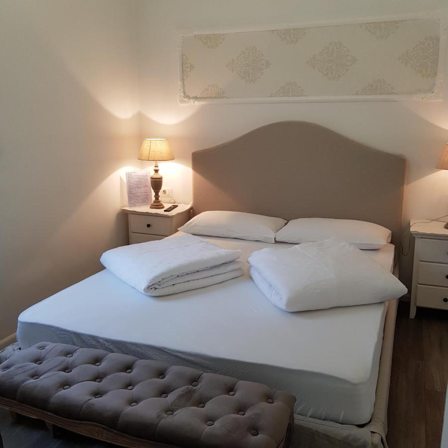 Garni Villa Tyrol - Adults Only Мерано Екстериор снимка